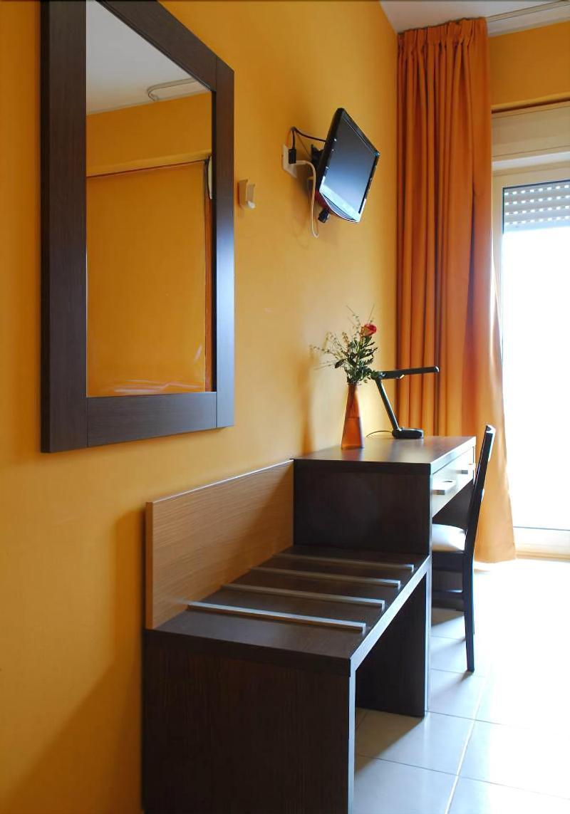 Hotel Michelangelo Teramo Exterior photo