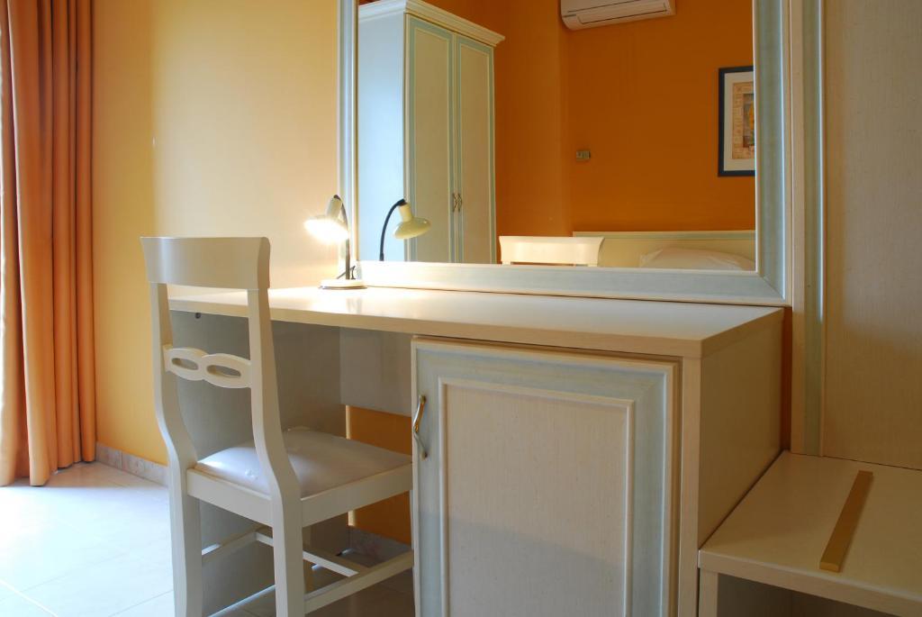 Hotel Michelangelo Teramo Room photo